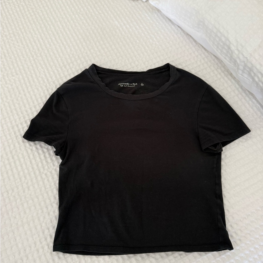Abercrombie & Fitch Black Short Sleeve Crewneck Tee